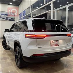 جیپ گراند شیرۆکی